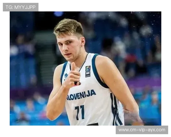 东契奇被包夹仍贡献高分,团队战术需优化接球点